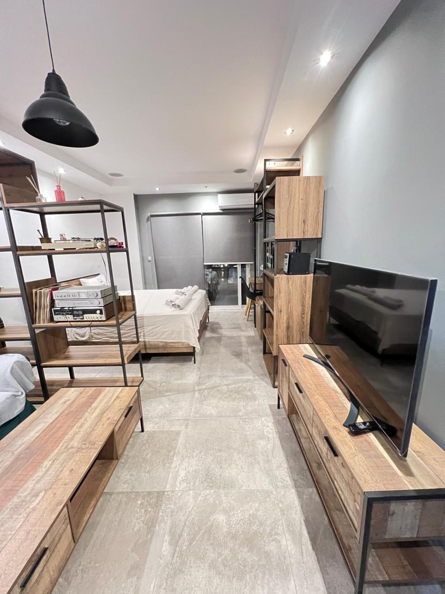 Modern Apartment In The Heart Of The City Alejandrópolis Exterior foto